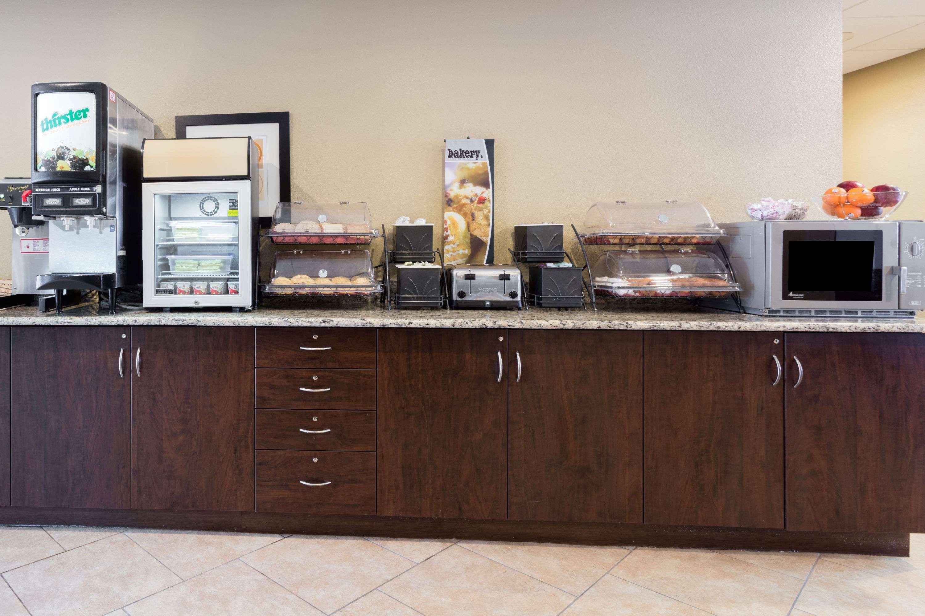 Microtel Inn & Suites By Wyndham Macon Buitenkant foto