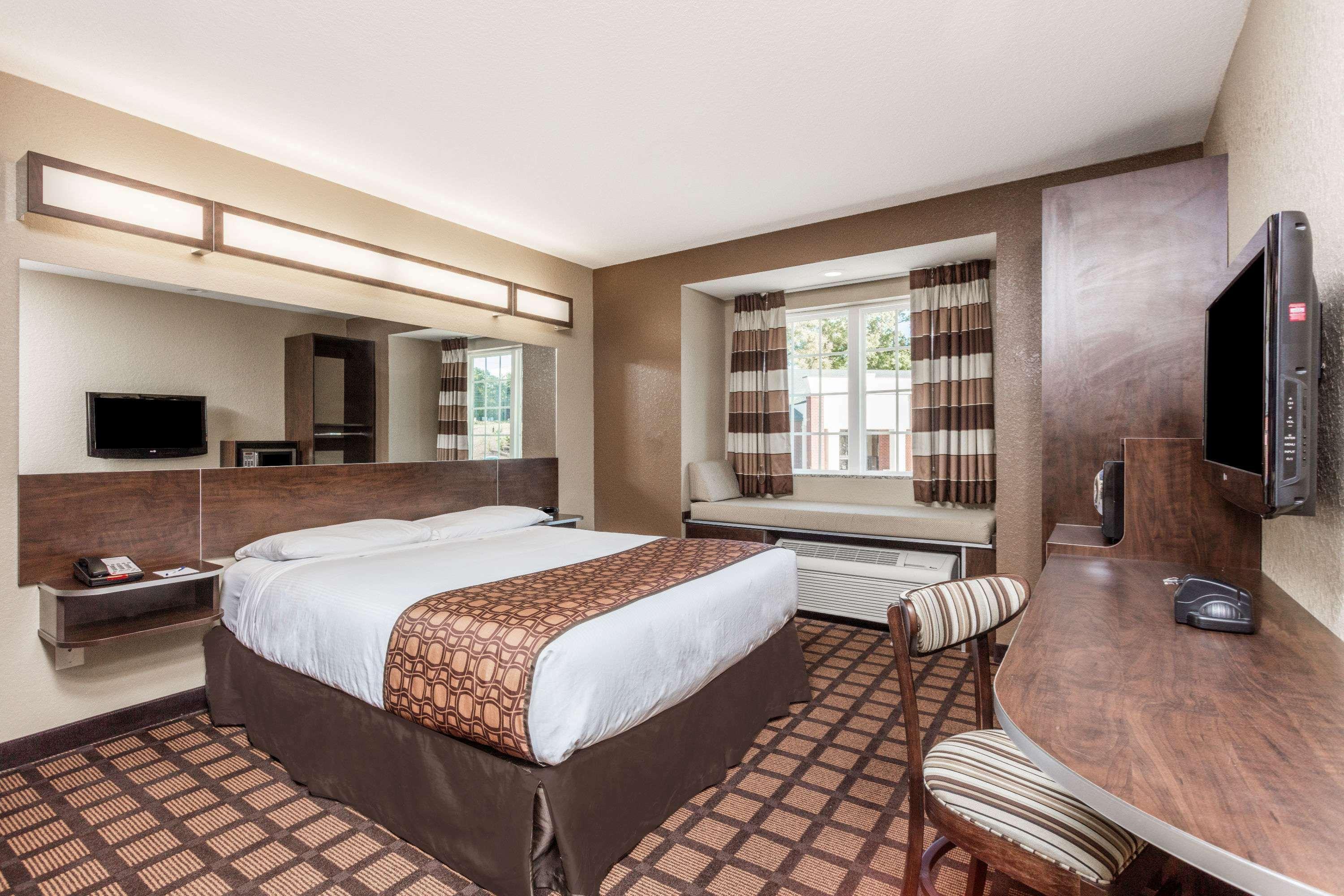 Microtel Inn & Suites By Wyndham Macon Buitenkant foto