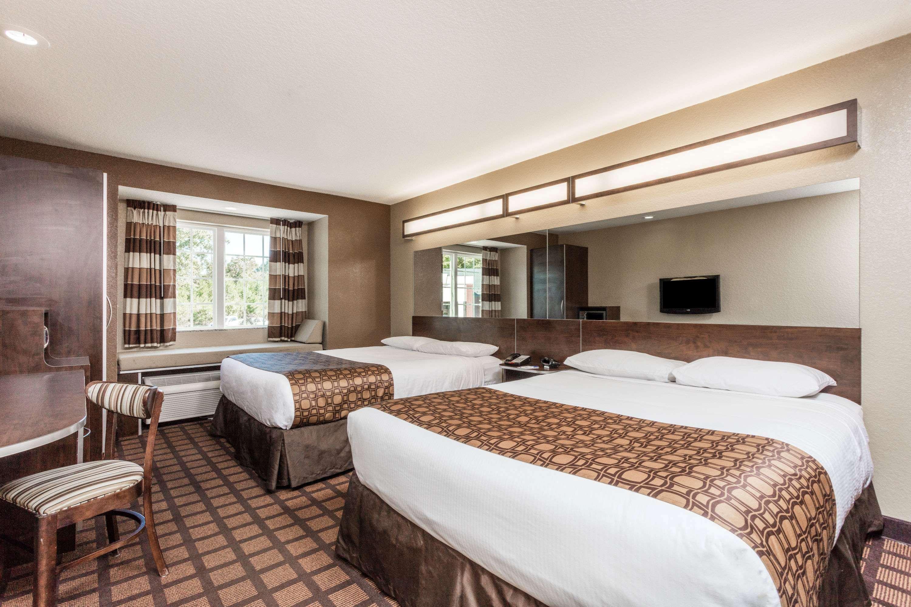 Microtel Inn & Suites By Wyndham Macon Buitenkant foto