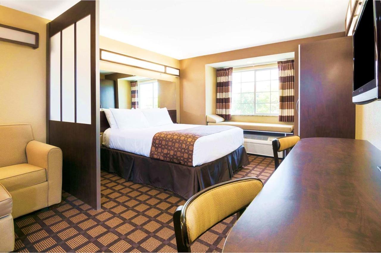 Microtel Inn & Suites By Wyndham Macon Buitenkant foto